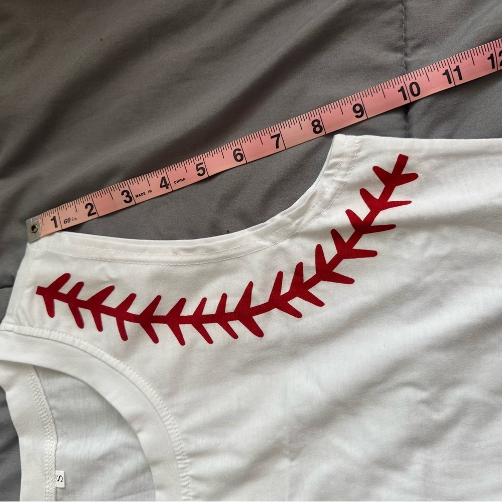 Baseball Stitch Graphic Tank Top Size Small - Picture 6 of 7